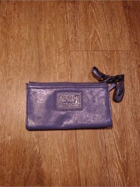 ULTRA RARE Y2K Coach Purple Leather Wristlet Clutch with Logo Patch